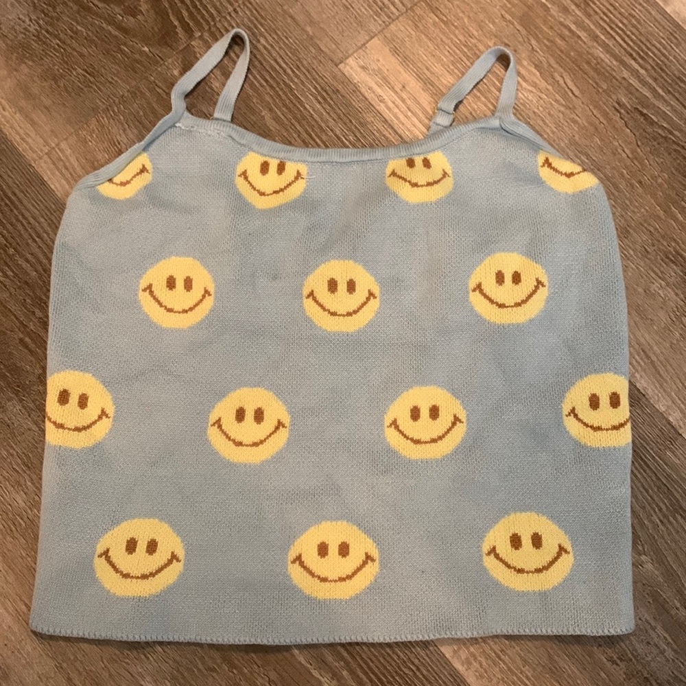 Size L / Light blue and smile faces / crop top